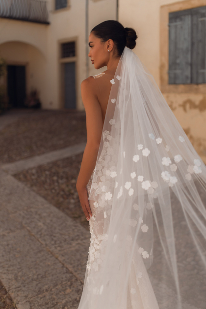 Berta Priv E Fw Collection The Wedding Club